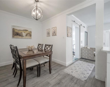 7204 N 15th Street - Photo Thumbnail 14