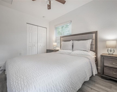 7204 N 15th Street - Photo Thumbnail 9