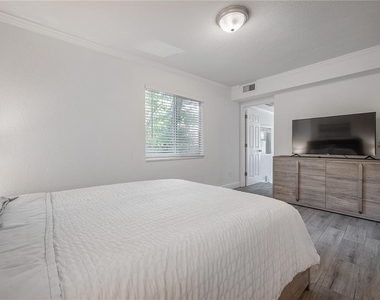 7204 N 15th Street - Photo Thumbnail 26