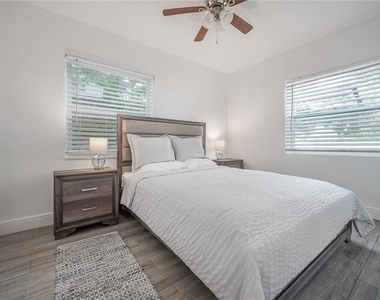 7204 N 15th Street - Photo Thumbnail 8
