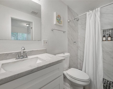 7204 N 15th Street - Photo Thumbnail 28