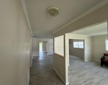 1404 Sandalwood Drive - Photo Thumbnail 2