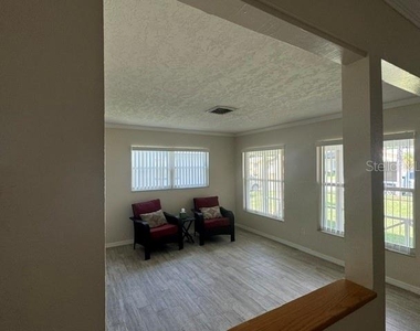 1404 Sandalwood Drive - Photo Thumbnail 4