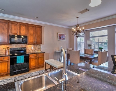 6211 S Macdill Avenue - Photo Thumbnail 5