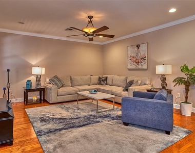 6211 S Macdill Avenue - Photo Thumbnail 1