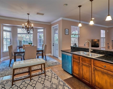 6211 S Macdill Avenue - Photo Thumbnail 2
