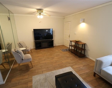 5439 Lady Bug Ln - Photo Thumbnail 5