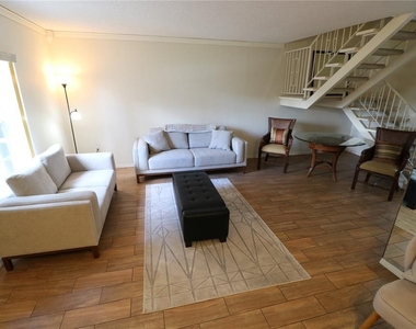 5439 Lady Bug Ln - Photo Thumbnail 3