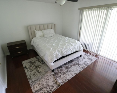 5439 Lady Bug Ln - Photo Thumbnail 32