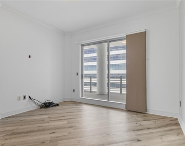 449 S 12th Street - Photo Thumbnail 11