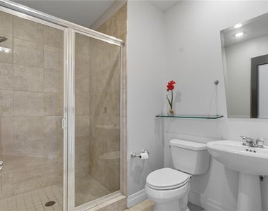 449 S 12th Street - Photo Thumbnail 9