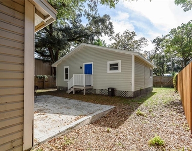 806 E Hamilton Avenue - Photo Thumbnail 20