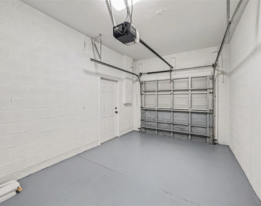 1905 E 23rd Avenue - Photo Thumbnail 20