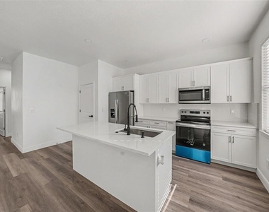 1905 E 23rd Avenue - Photo Thumbnail 6