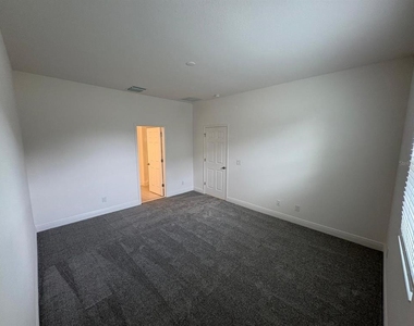 366 Siwtchgrass Loop - Photo Thumbnail 16