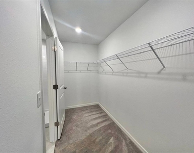 16717 Delia Street - Photo Thumbnail 13