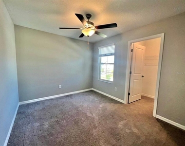 16717 Delia Street - Photo Thumbnail 20