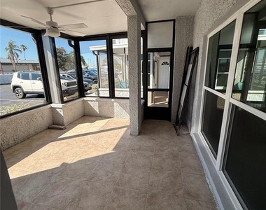 159 Medallion Boulevard - Photo Thumbnail 5