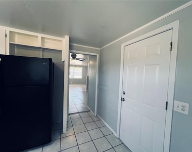 5237 1st Street - Photo Thumbnail 9