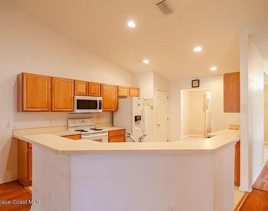 778 Nw Hamm Street - Photo Thumbnail 8