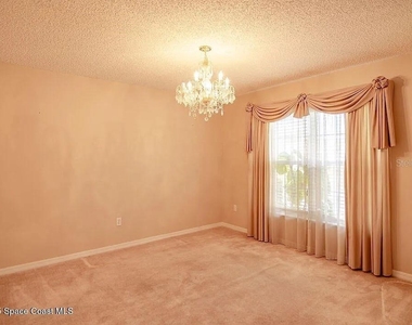778 Nw Hamm Street - Photo Thumbnail 4