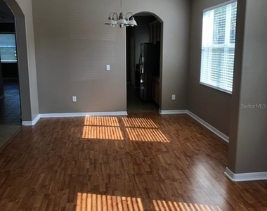 10515 Coral Key Avenue - Photo Thumbnail 8