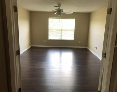 10515 Coral Key Avenue - Photo Thumbnail 24