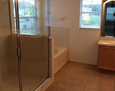 10515 Coral Key Avenue - Photo Thumbnail 21