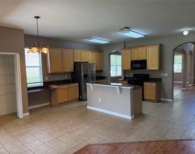 10515 Coral Key Avenue - Photo Thumbnail 13