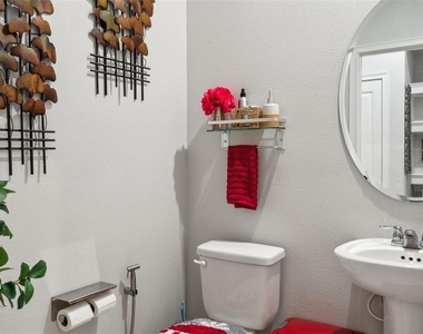 5950 Grand Sonata Avenue - Photo Thumbnail 11