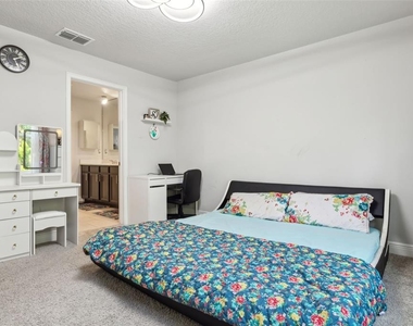 5950 Grand Sonata Avenue - Photo Thumbnail 18