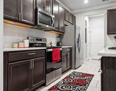 5950 Grand Sonata Avenue - Photo Thumbnail 6