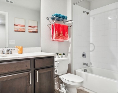 5950 Grand Sonata Avenue - Photo Thumbnail 15