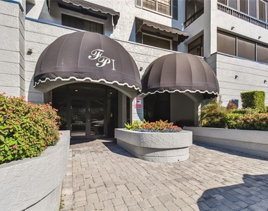 14810 Rue De Bayonne - Photo Thumbnail 1