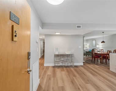 14810 Rue De Bayonne - Photo Thumbnail 4