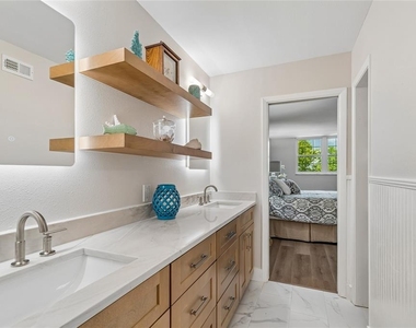 14810 Rue De Bayonne - Photo Thumbnail 24
