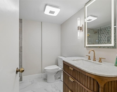 14810 Rue De Bayonne - Photo Thumbnail 34