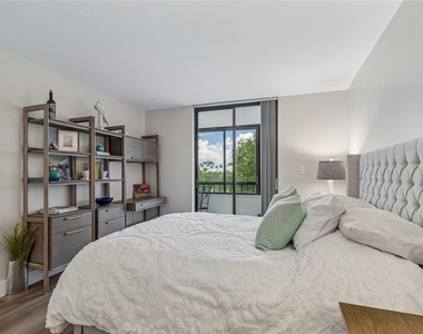 14810 Rue De Bayonne - Photo Thumbnail 30