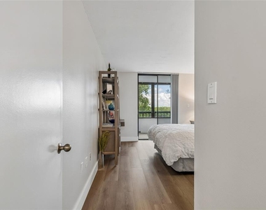14810 Rue De Bayonne - Photo Thumbnail 28