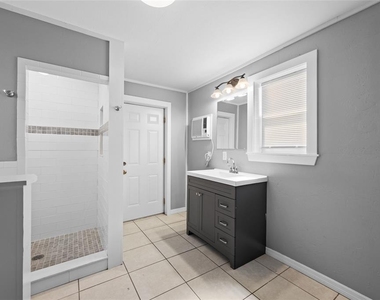 3246 20th Avenue S - Photo Thumbnail 8