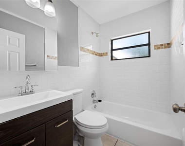 3246 20th Avenue S - Photo Thumbnail 6