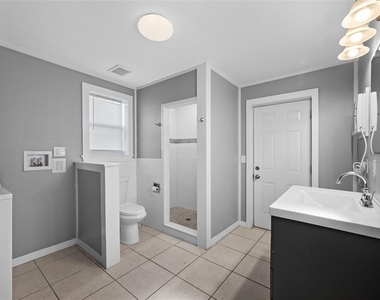 3246 20th Avenue S - Photo Thumbnail 7