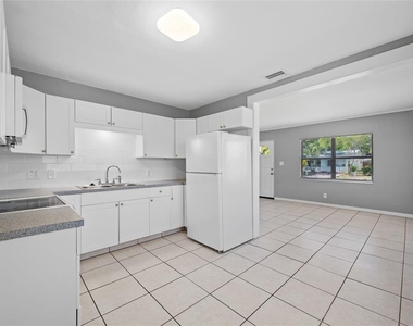 3246 20th Avenue S - Photo Thumbnail 1