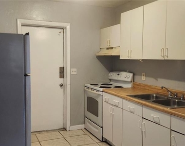 8501 N Mulberry Street - Photo Thumbnail 3