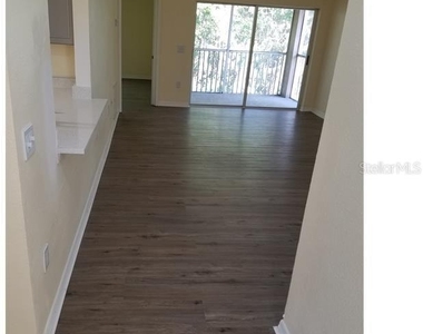 6022 Portsdale Place - Photo Thumbnail 10