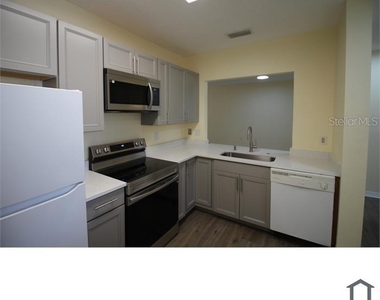6022 Portsdale Place - Photo Thumbnail 7