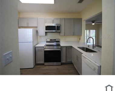 6022 Portsdale Place - Photo Thumbnail 5