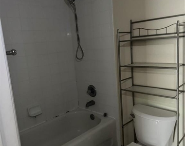 495 Las Cortes Lane - Photo Thumbnail 11