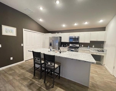 5541 Goodman Court - Photo Thumbnail 10