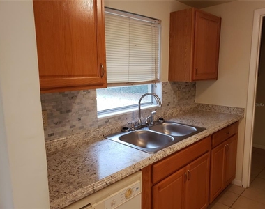 14430 Sw 34th Terrace Road Road - Photo Thumbnail 1